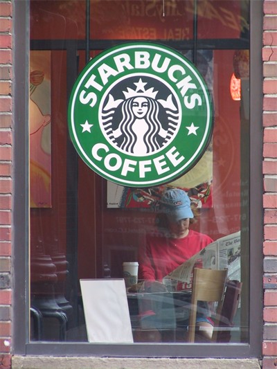 01-StarBucks.jpg